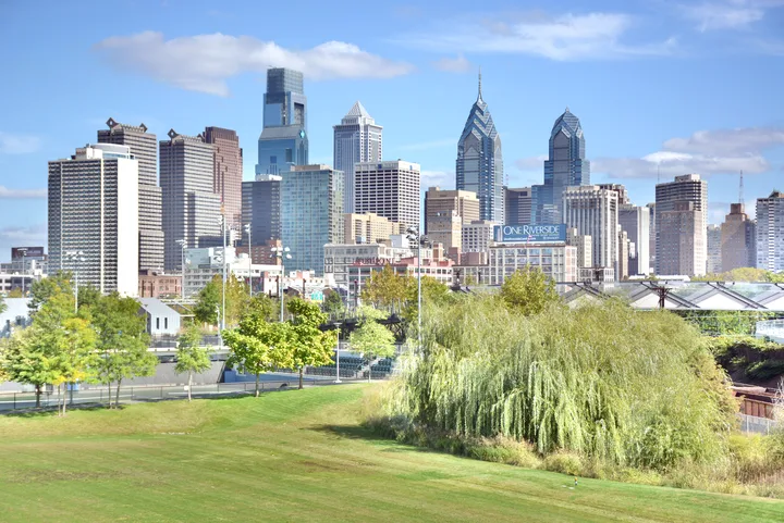 Philadelphia skyline from the South Street Bridge